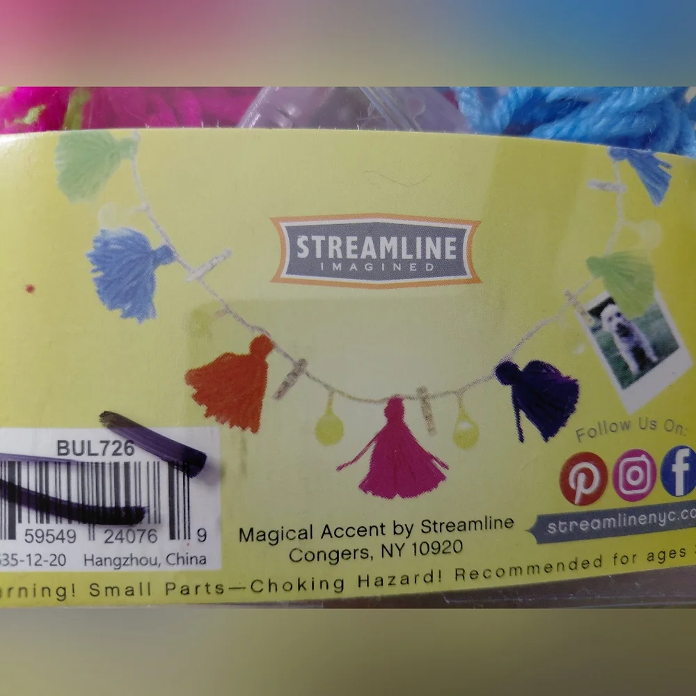 Tassel LED Garland Colorful, Photo NWT
